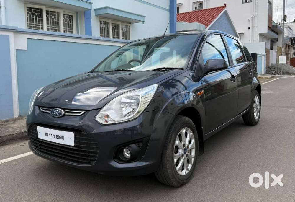 Ford Figo Petrol Titanium, 2013, Petrol