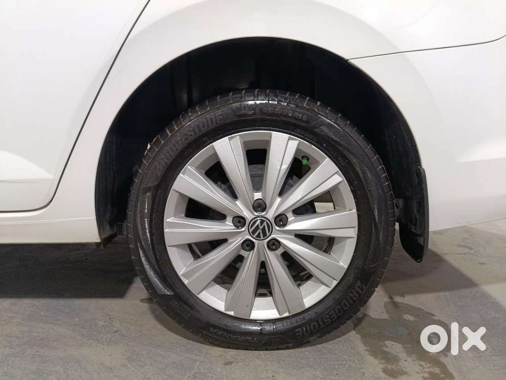 Volkswagen Virtus Highline Plus 1.0 Tsi At, 2022, Petrol