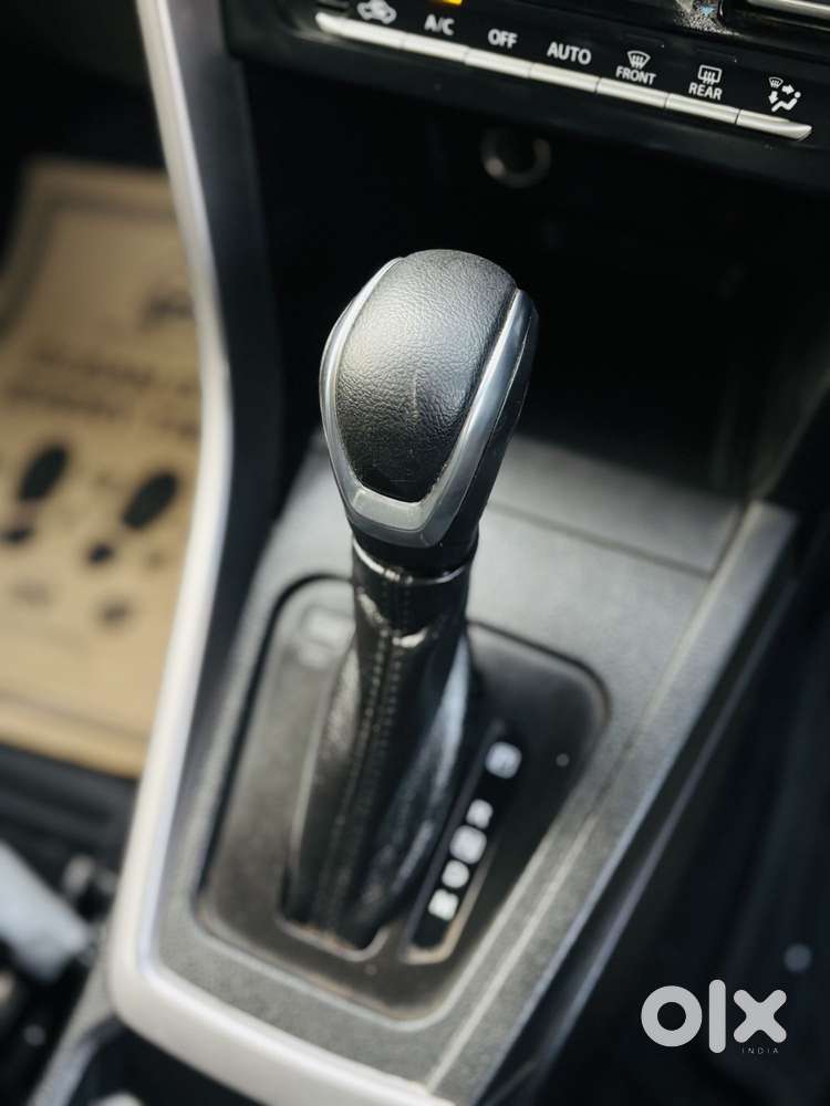 Maruti Suzuki Vitara Brezza 1.5 Vxi At, 2023, Petrol