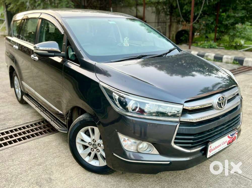Toyota Innova Crysta 2.4 V 8 Str, 2017, Diesel