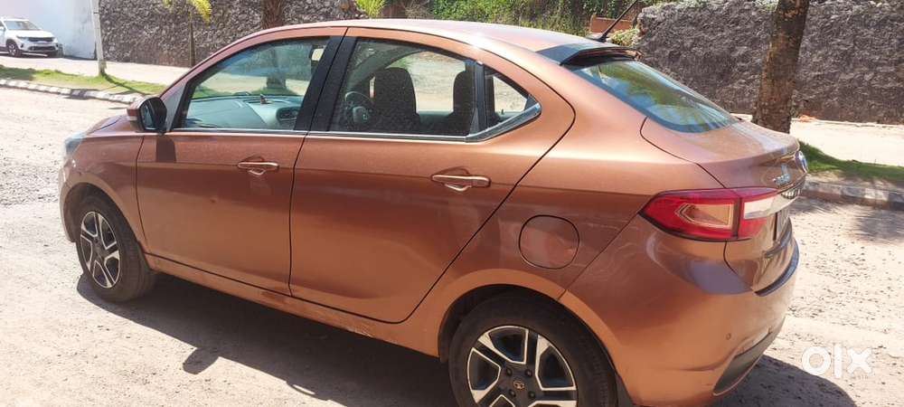 Tata Tigor Petrol 2017