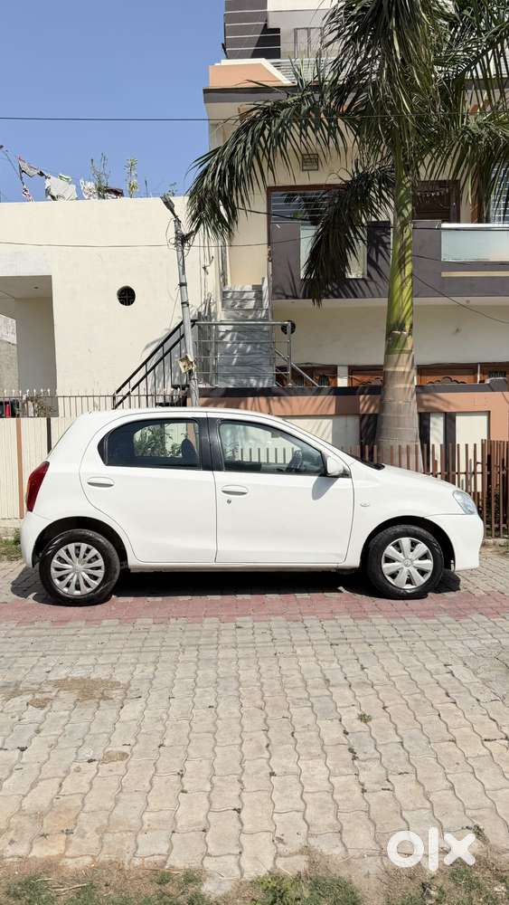 Toyota Etios Liva V Sp*, 2011, Petrol
