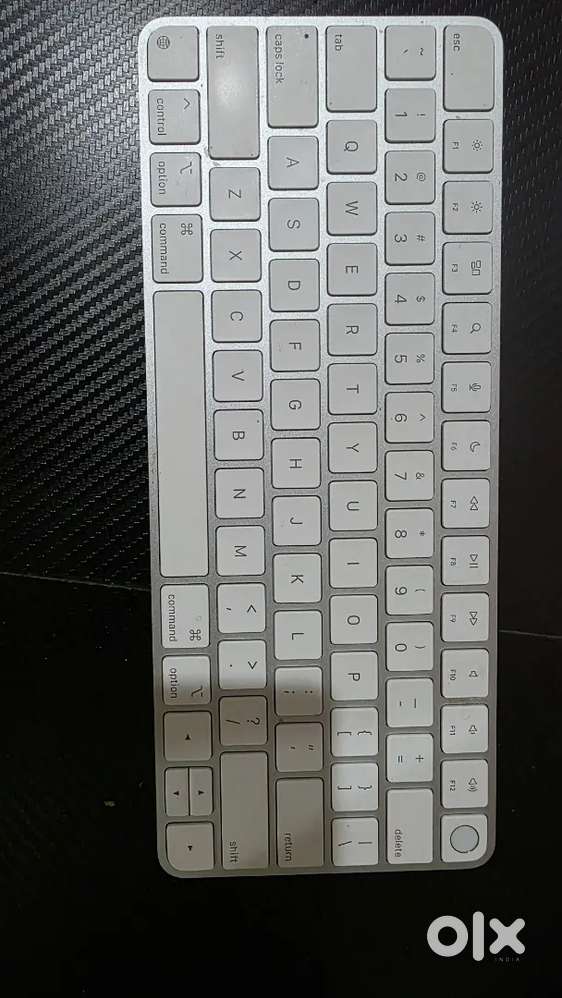 Apple keyboard with touchid