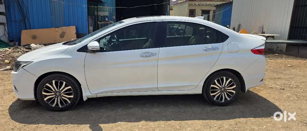 Honda City 
December  2017 
Diesel 
110000 Km Driven