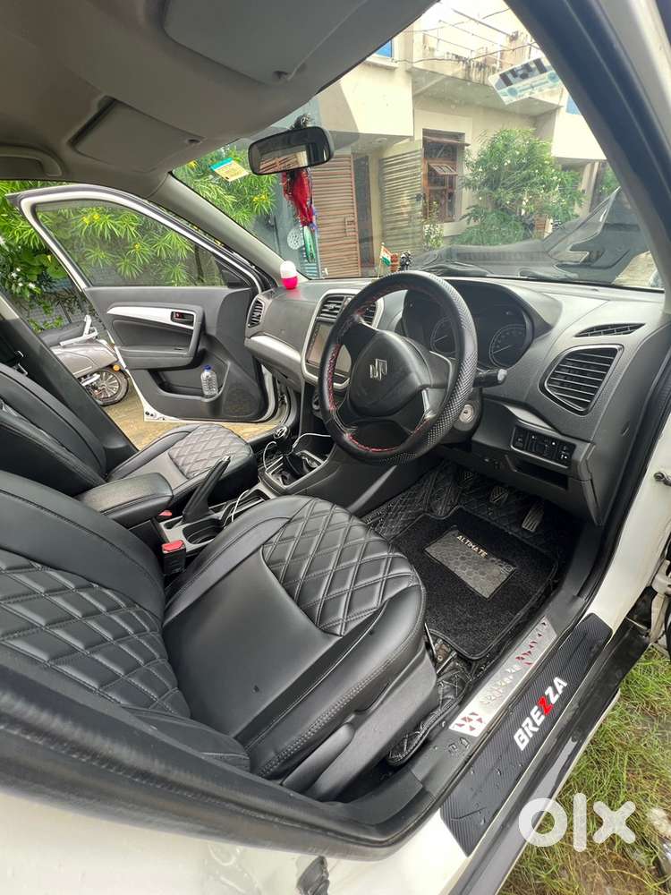 Maruti Suzuki Brezza 2016