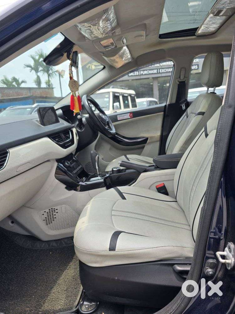 Tata Nexon Amt Xza Plus, 2022, Petrol