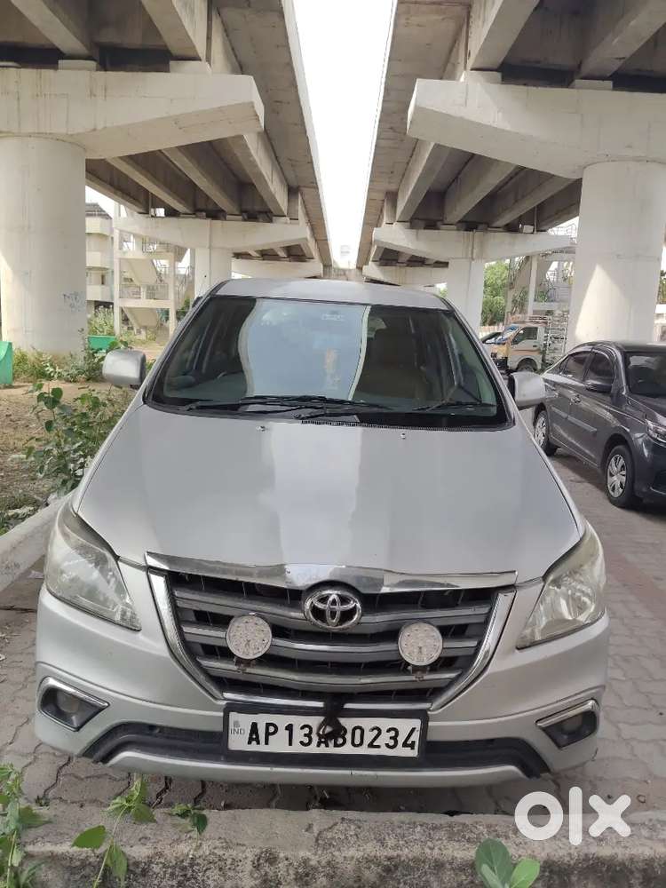 Toyota Innova Diesel 2011