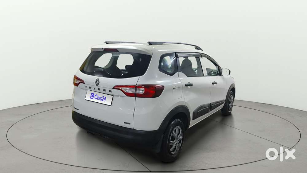 Renault Triber 1.0 Rxe, 2020, Petrol