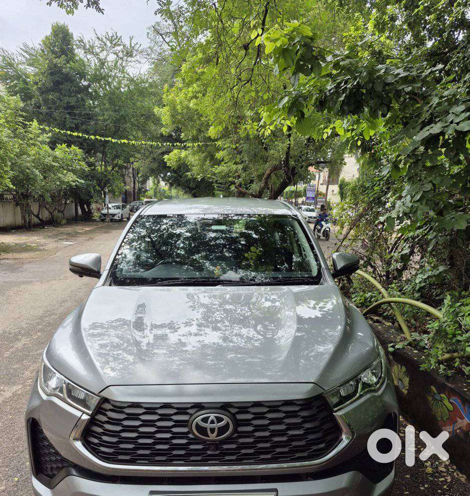 Toyota Innova Hycross 2.0 Vx Hybrid 8 Str, 2023, Electric