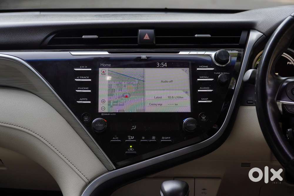 Toyota Camry Hybrid, 2021, Petrol