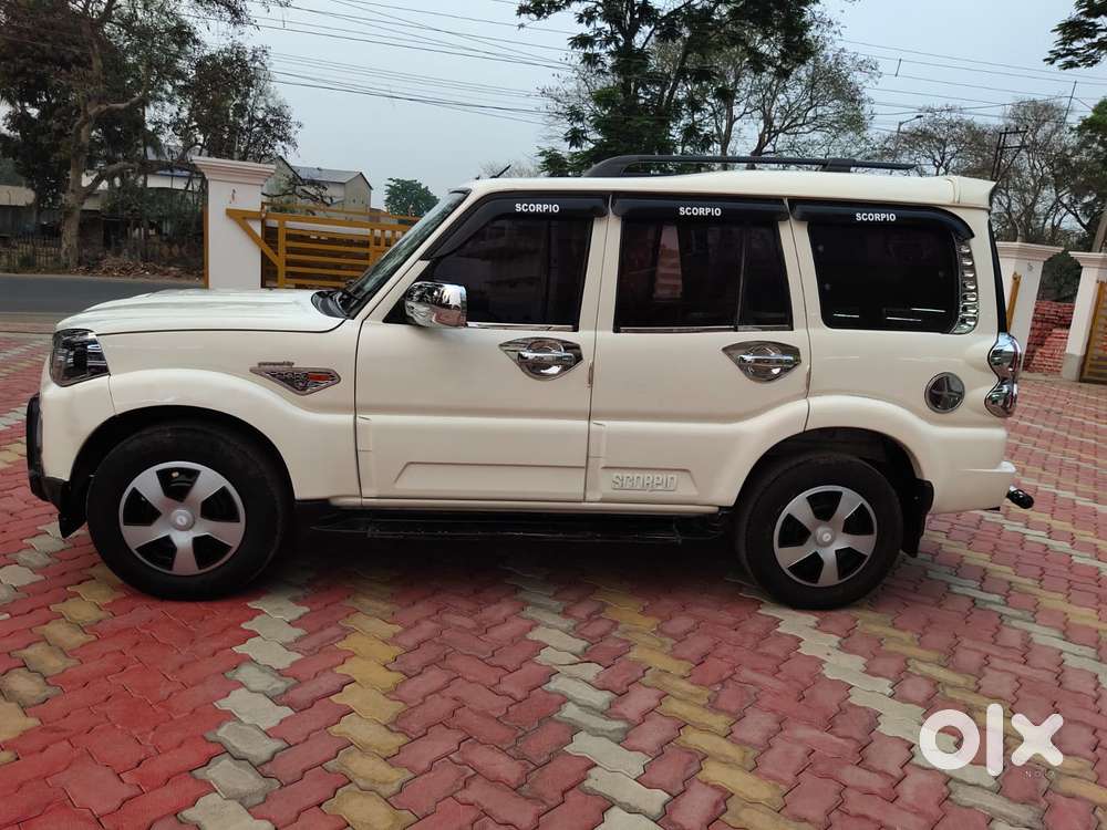 Mahindra Scorpio S6 Plus, 2016, Diesel