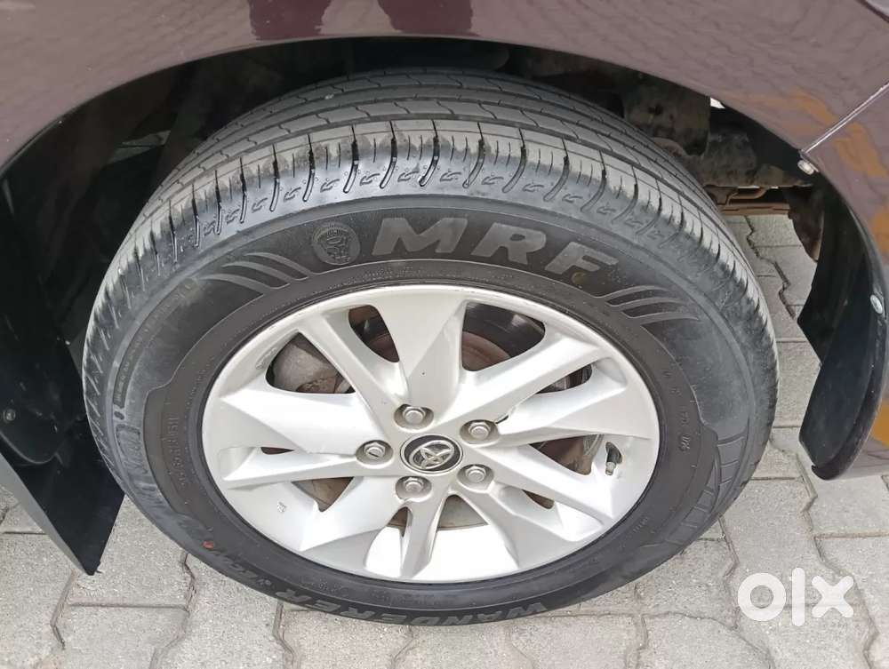 Toyota Innova Crysta 2.4 V 7 Str, 2017, Diesel
