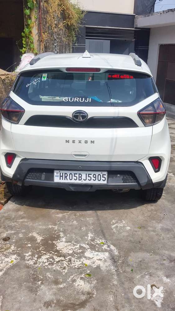 2023 Tata Nexon Petrol Manual