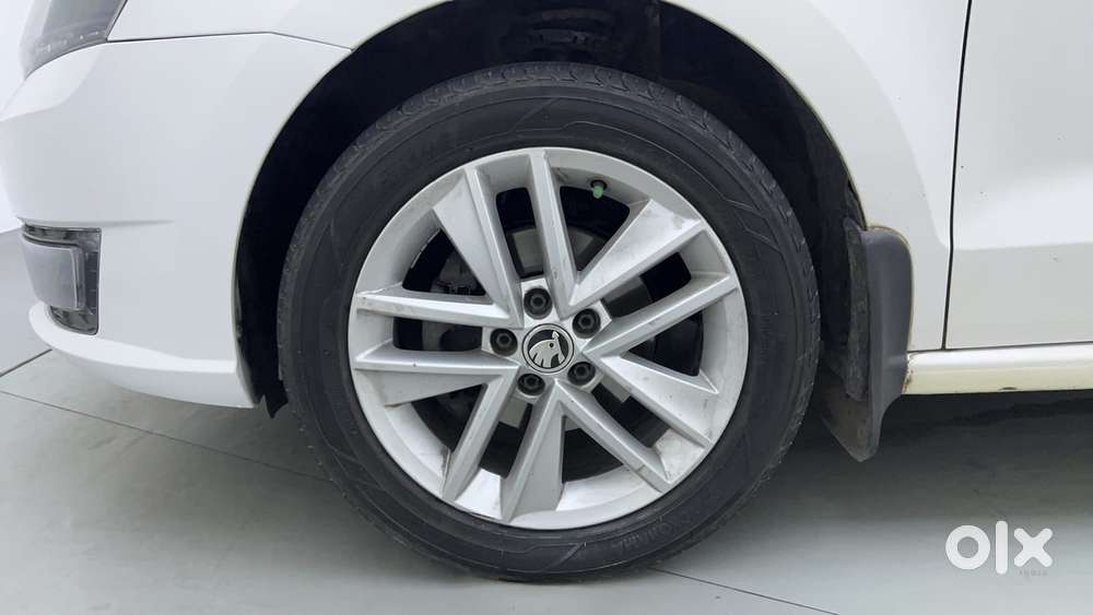 Skoda Rapid 1.6 Mpi Style, 2018, Petrol