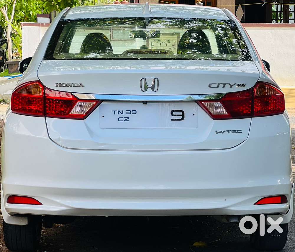 Honda City V At Sunroof I-vtec, 2016, Petrol