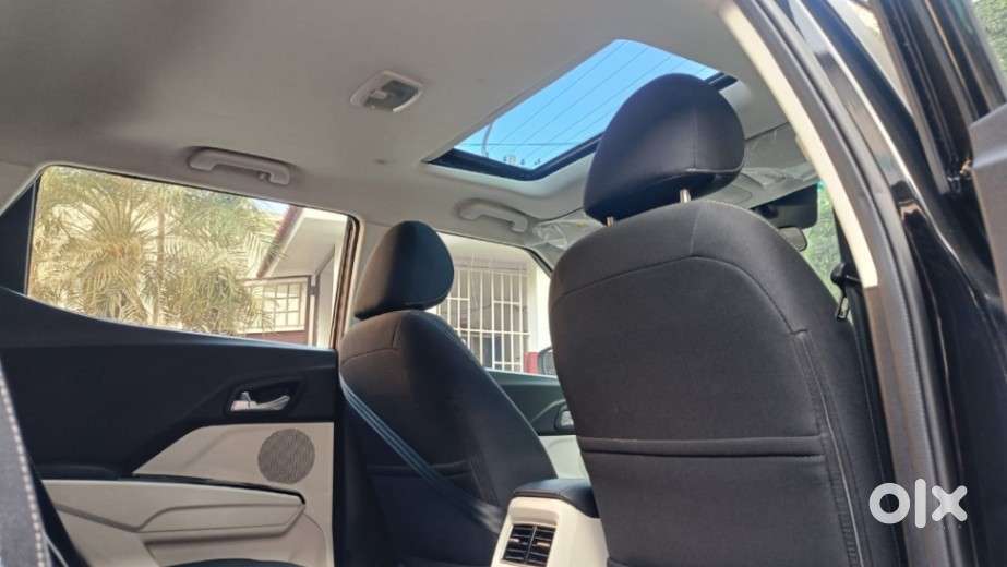 Mahindra Xuv 3xo Ax5 Ds Mt, 2025, Diesel