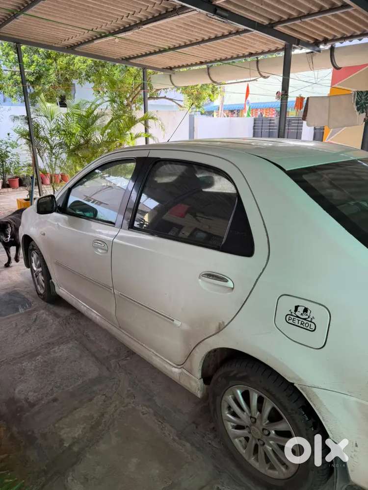 Toyota Etios 1.5 High 2011