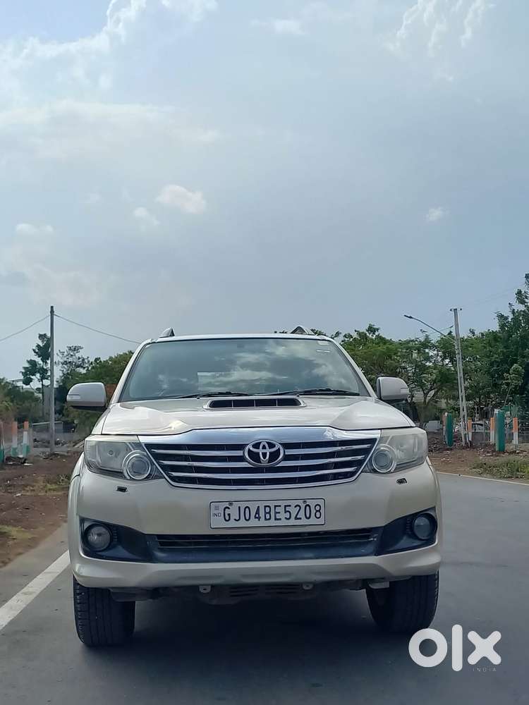 Toyota Fortuner 3.0 4x2 Automatic, 2012, Diesel
