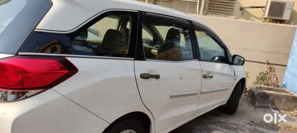 Honda Mobilio 2015 Diesel 80000 Km Driven
