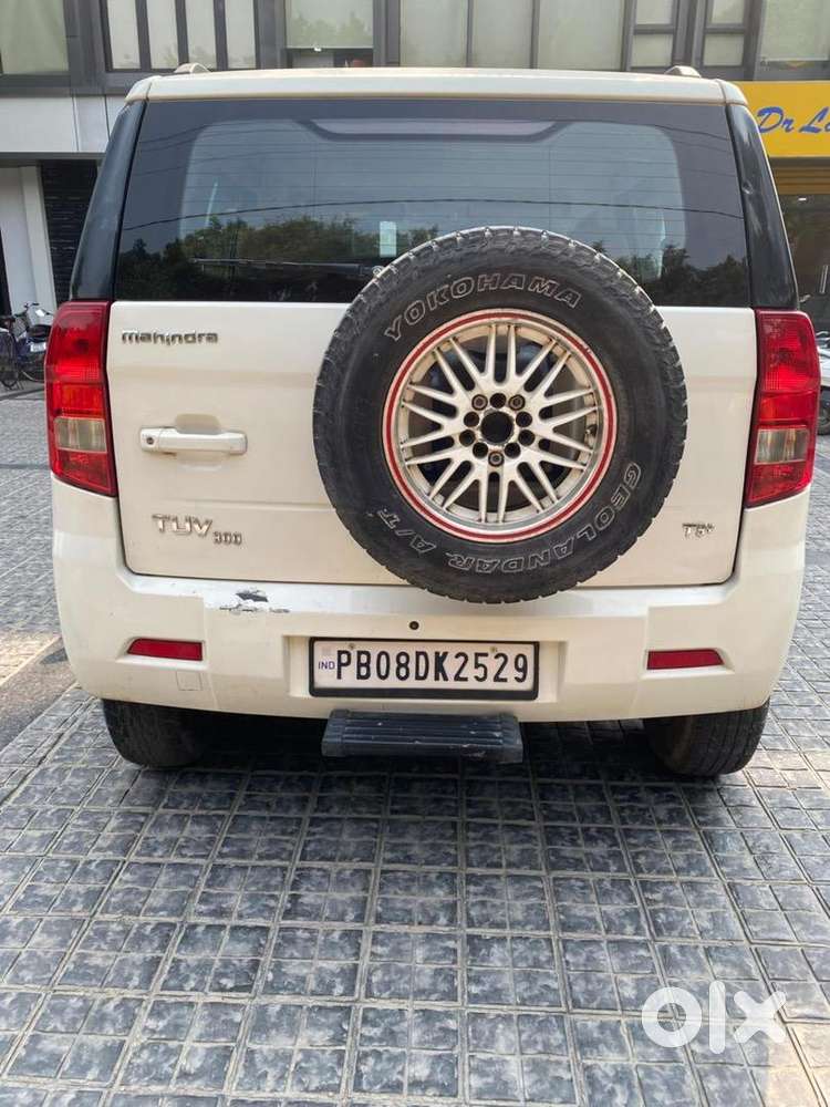 Mahindra Tuv 300 2016 Diesel 90000 Km Driven
