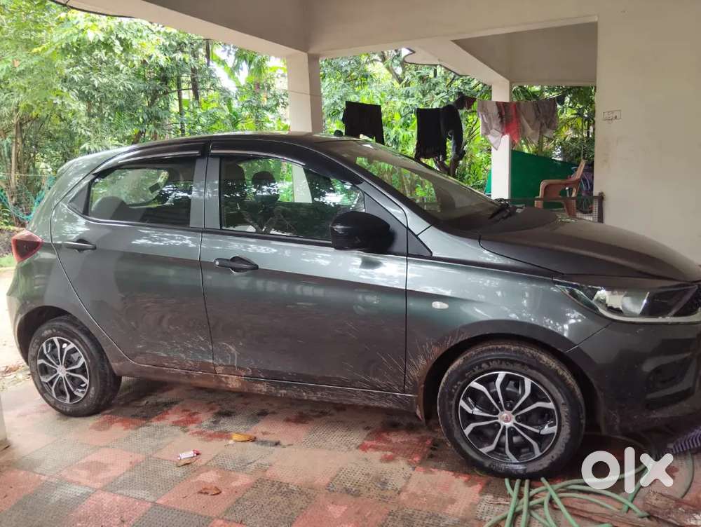 Tata Tiago Revotron Xe 2024