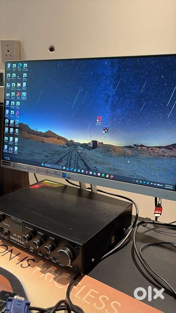 Lenovo 24 inch monitor 100 hz, built in speaker. Under warranty