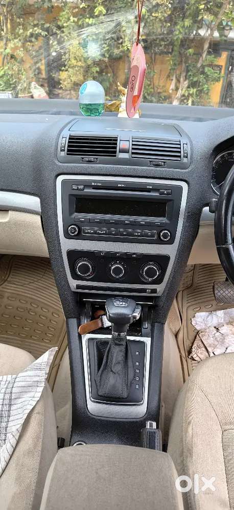 Skoda Laura Amb-at Diesel