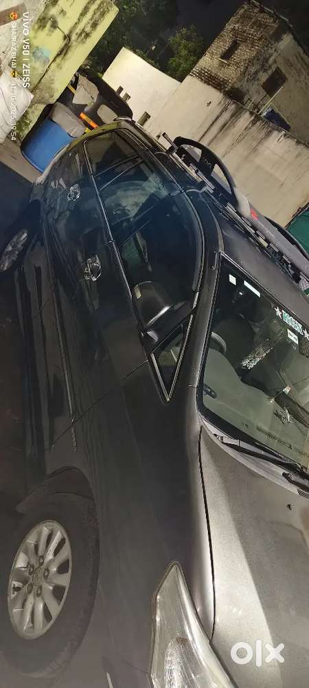 Toyota Innova 2012 Diesel Well Maintained