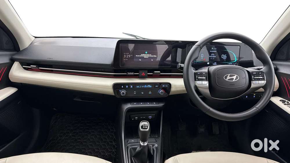 Hyundai Verna 1.5 Sx (o) Vtvt, 2023, Petrol