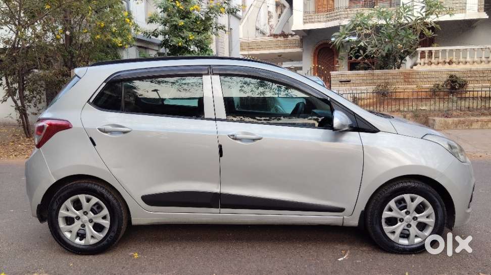 Hyundai Grand I10 2013-2016 Sportz, 2016, Petrol