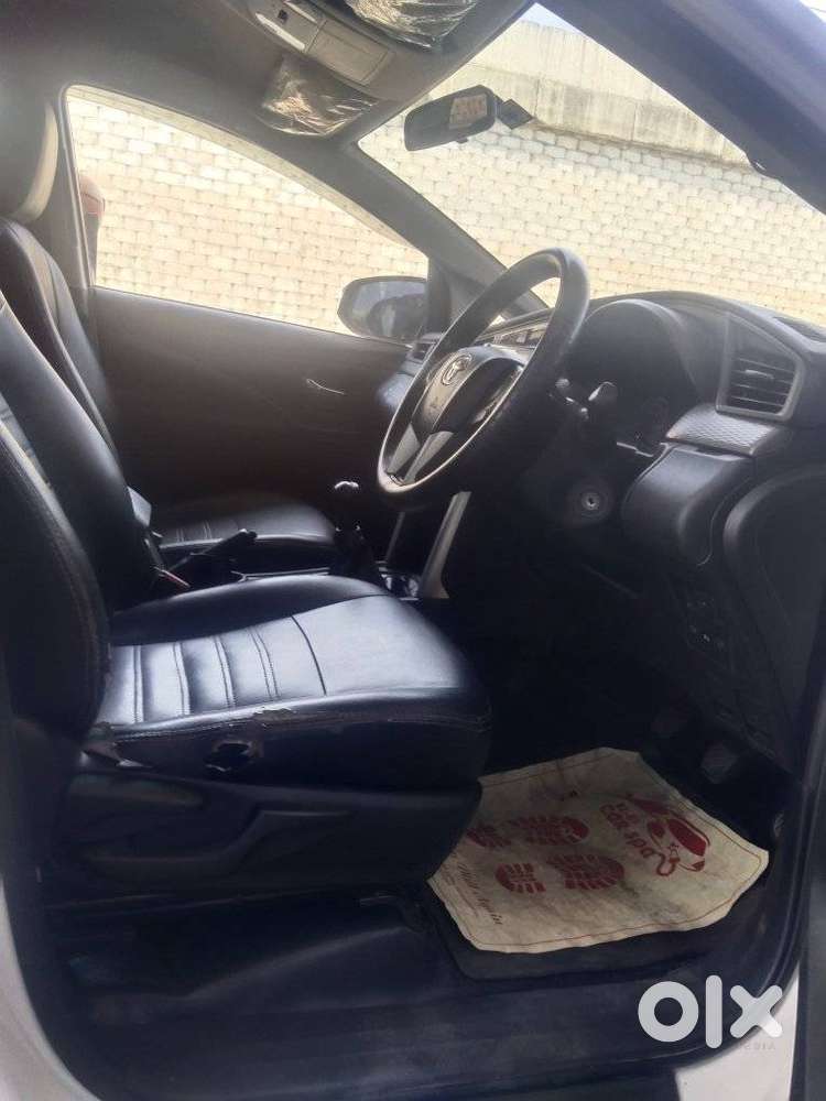 Toyota Innova Crysta 2.4 G Mt 7 Str, 2022, Diesel