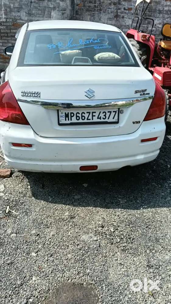 Maruti Suzuki Dzire 1.2 Vxi 2011