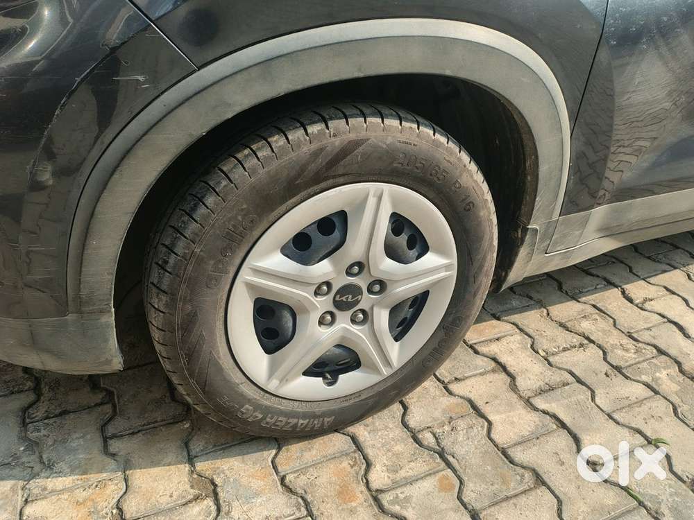 Kia Sonet Petrol 2021
