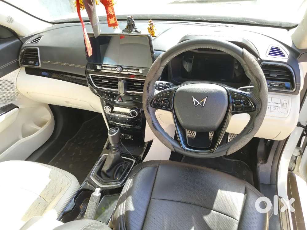 Mahindra Xuv 3xo 2024 Petrol 28000 Km Driven
