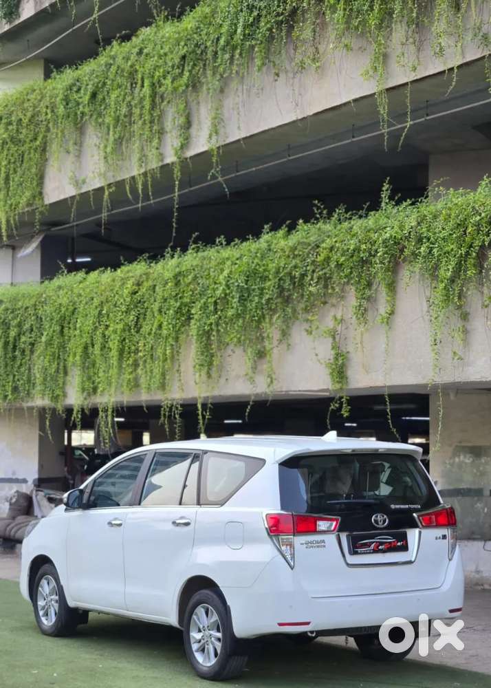 Toyota Innova Crysta [2020-ongoing] 2.4 Gx 7 Str, 2023, Diesel