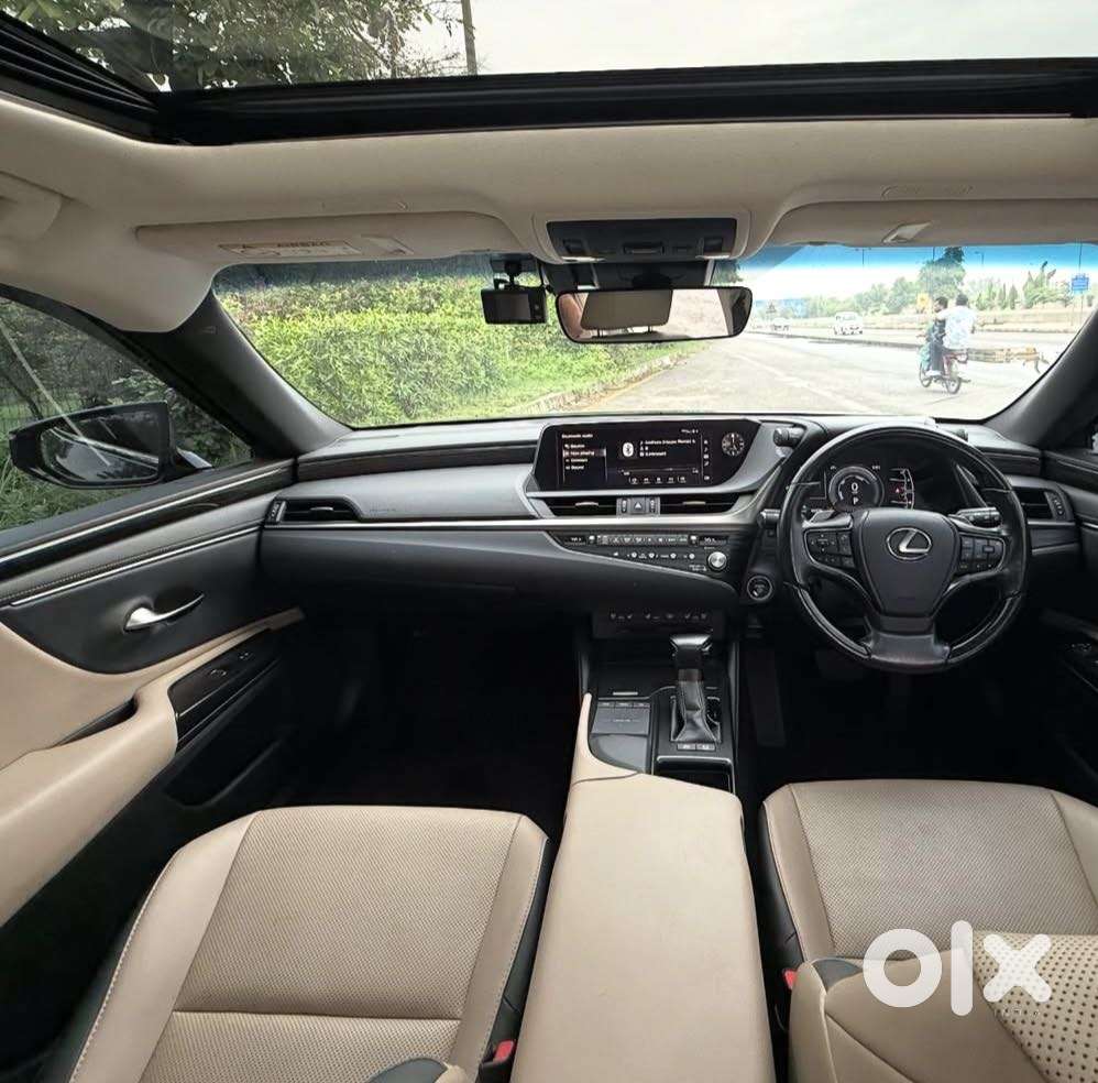 Lexus Es 300h Luxury, 2023, Petrol