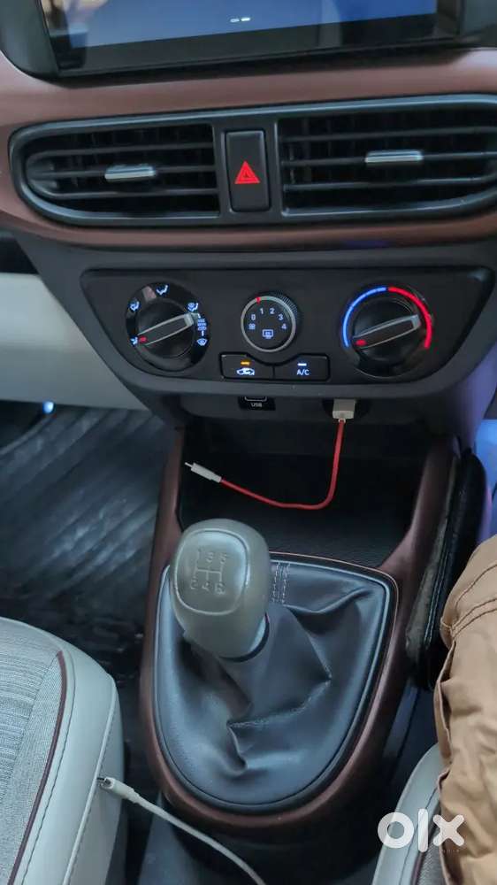 Hyundai Aura S Cng, Company Fit Cng