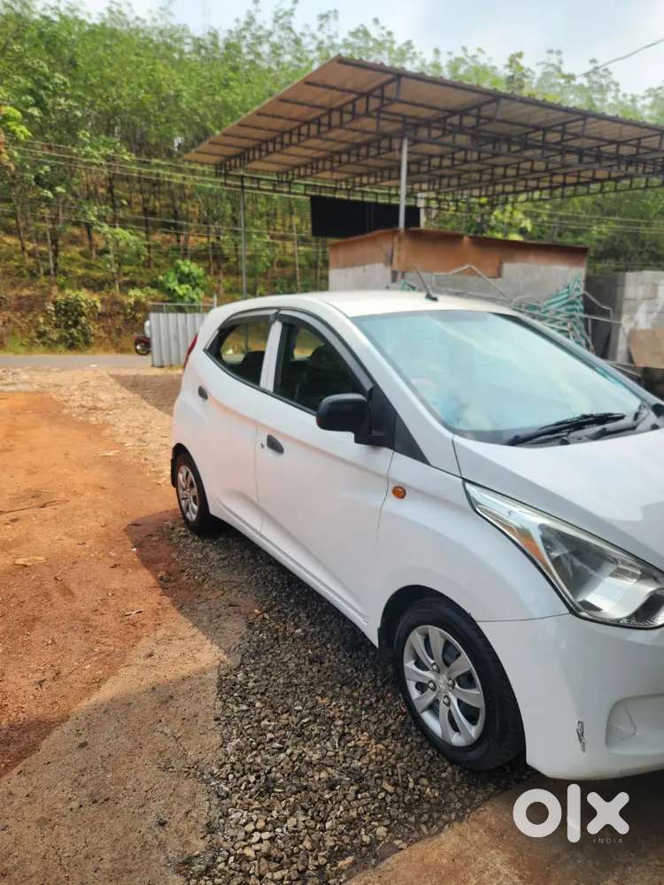 Hyundai Eon 2012 Petrol Well Maintained