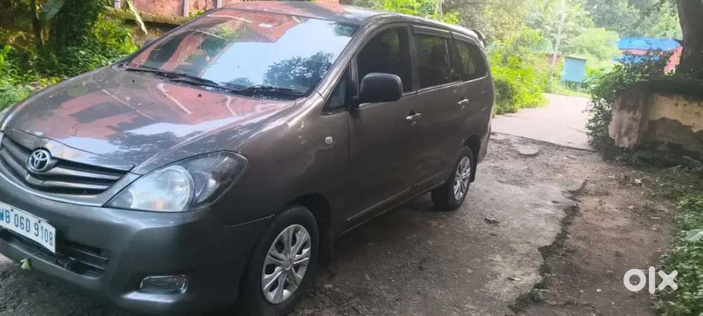 Toyota Innova 2.5 Gx 2010