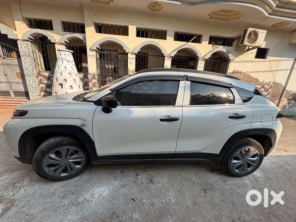 Maruti Suzuki Fronx Petrol 2025