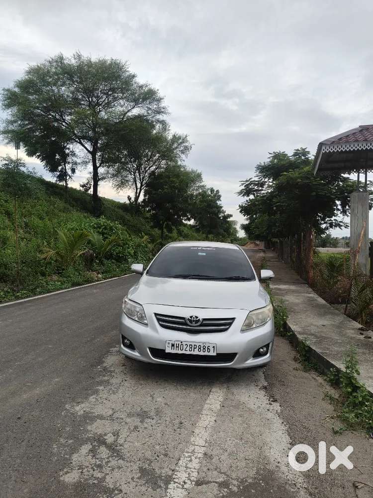Toyota Corolla Altis 2010