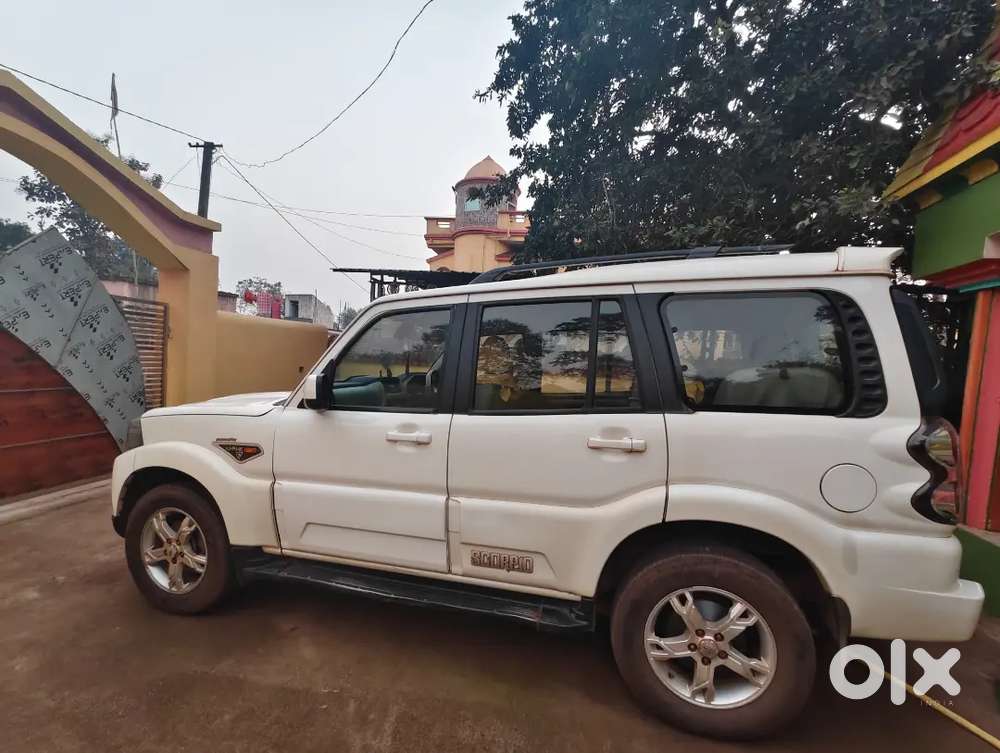 2015 Mahindra Scorpio 2.2 S10 Manual - Single Owner, 7 Str, Diesel