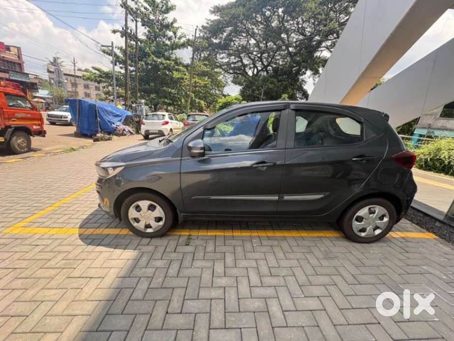 Tata Tiago 1.2 Revotron Xt, 2020, Petrol