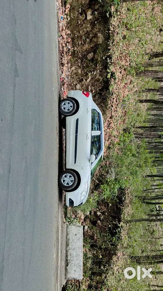 Maruti Suzuki Dzire 2016 Cng & Hybrids 140000 Km Driven