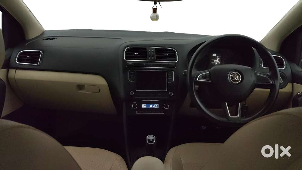Skoda Rapid 1.6 Mpi Style, 2017, Petrol