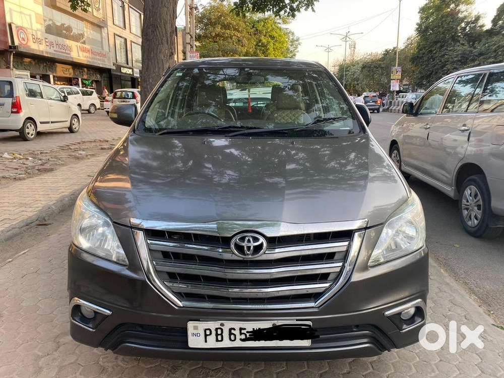 Toyota Innova 2013 Diesel Well Maintained