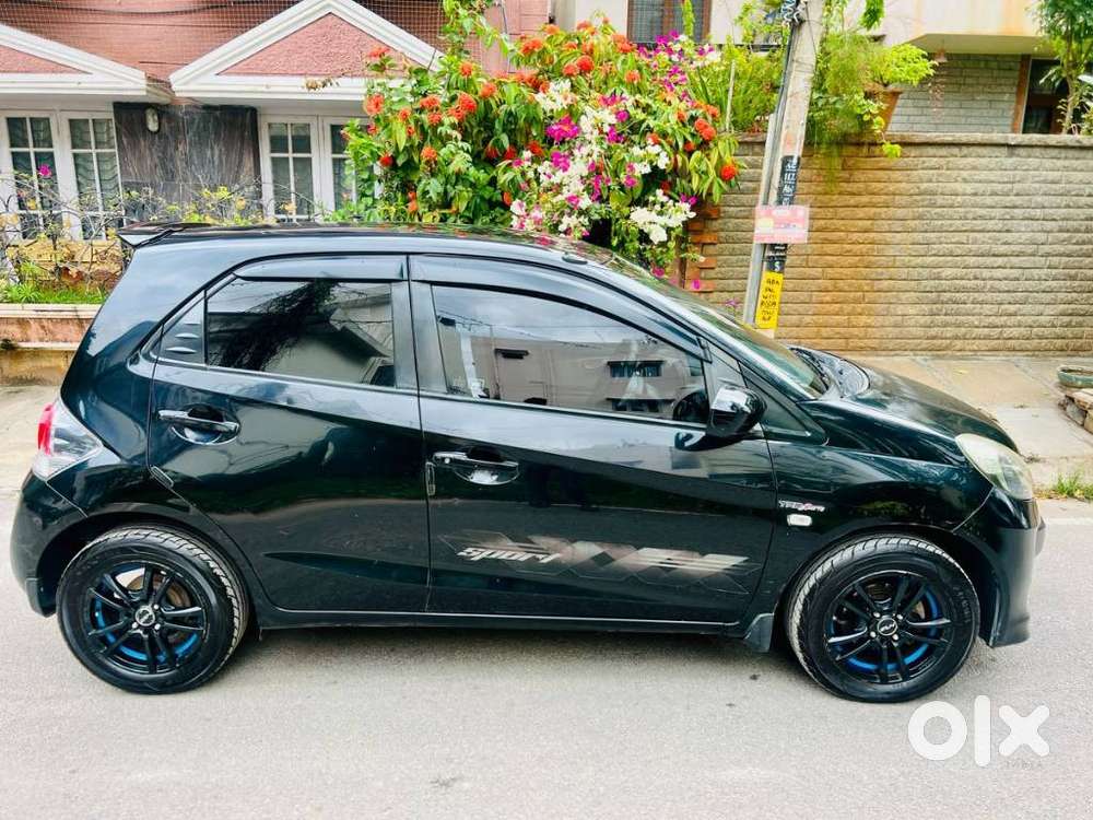 Honda Brio V Mt, 2013, Petrol