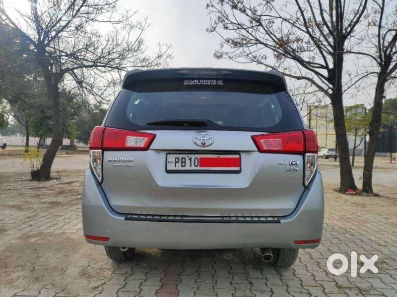Toyota Innova Crysta 2.4 G Mt 7 Str, 2022, Diesel
