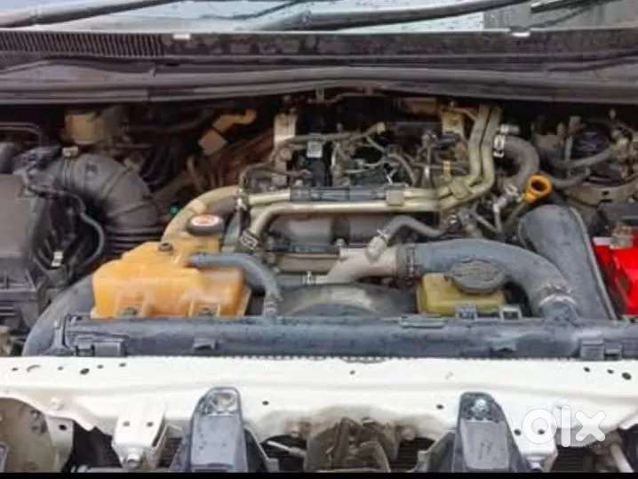 Toyota Innova Crysta [2020-ongoing] 2.4 Gx 7 Str, 2017, Diesel