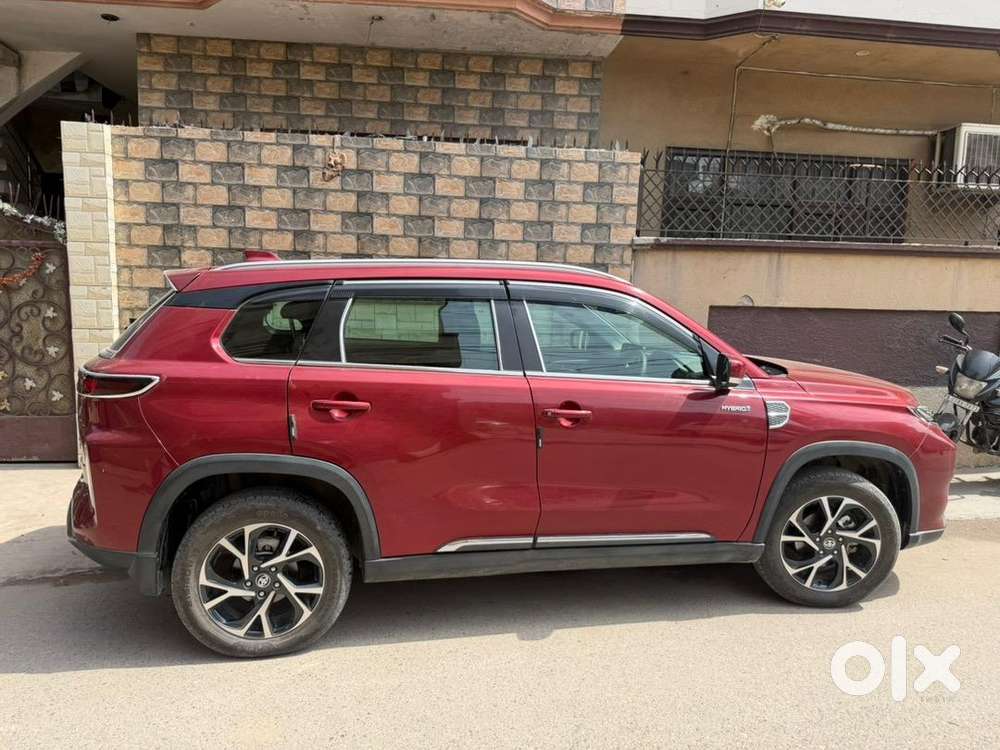 Toyota Urban Cruiser Hyryder 2024 Well Maintained